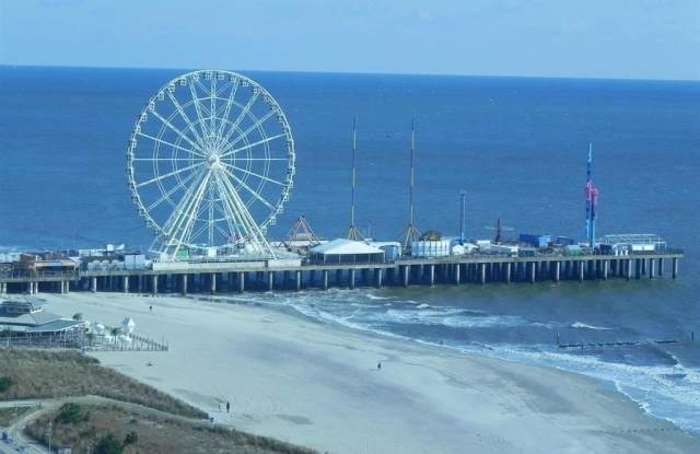 1515 Boardwalk Gallery 2