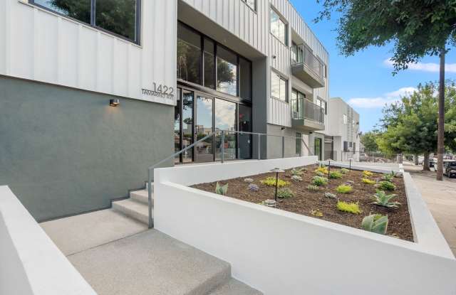 ST Living at 1422 Tamarind | Come Home to Elevated Comfort (LIMITED MOVE IN SPECIAL!!) Gallery 3