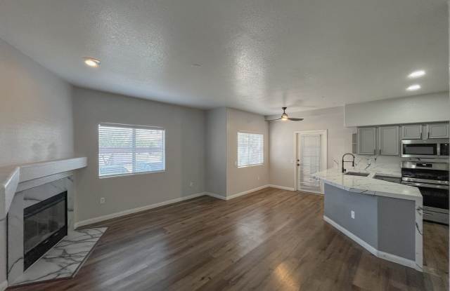 Cozy condo in gated community Gallery 3