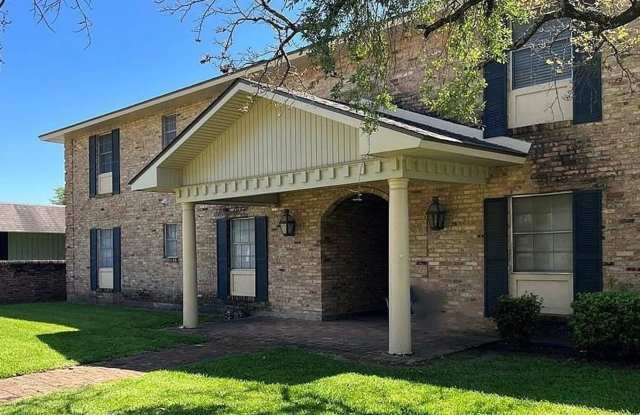 New Listing in a great location photos photos