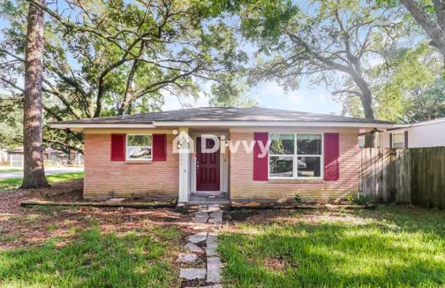 1303 West Phillips Street - 1303 West Phillips Street, Alvin, TX 77511