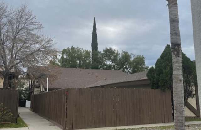 2 BED APARTMENT CLOSE TO EVERYTHING IN HEMET * VIRTUAL TOUR SOON * BY APPT ONLY Gallery 2