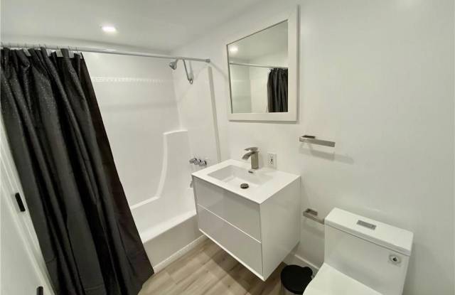 3410 N Knoll Drive Gallery 4