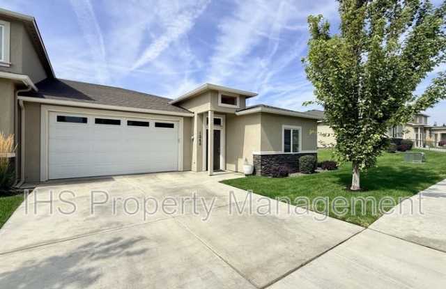 1060 S Delaware St. photos photos