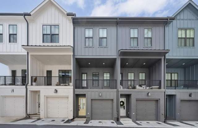 194 Chestnut Circle - 194 Chestnut Circle, Atlanta, GA 30342 194 Chestnut Circle - 194 Chestnut Circle, Atlanta, GA 30342