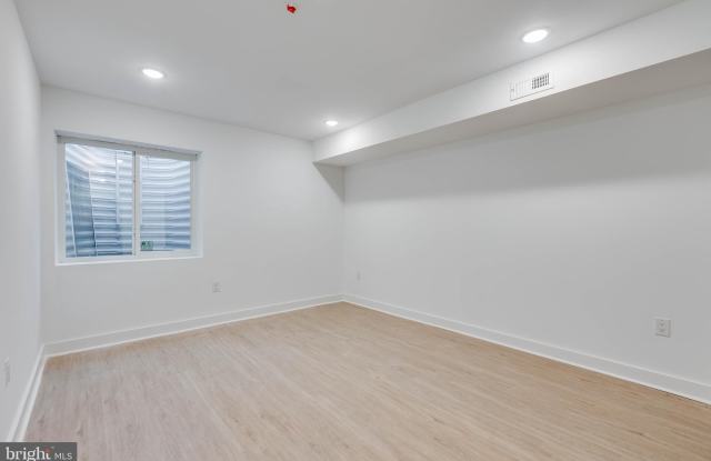2314 N SYDENHAM STREET photos photos