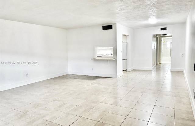 1855 NE 121st St photos photos