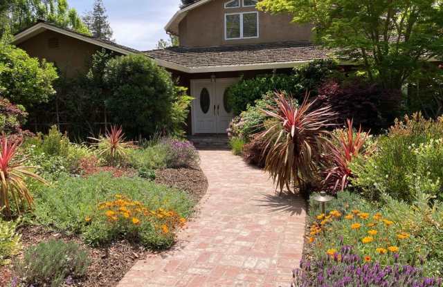 43 Montana LN - 43 Montana Lane, West Menlo Park, CA 94025