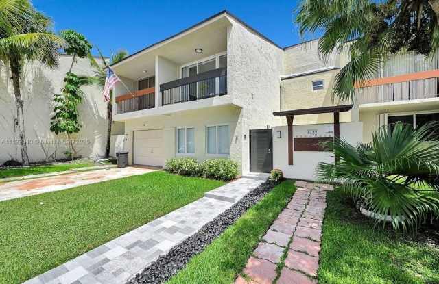9133 Fontainebleau Blvd photos photos