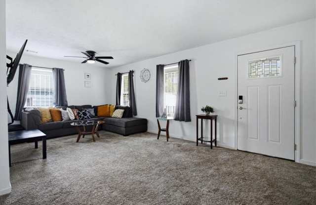 1173 Moton Avenue Gallery 4