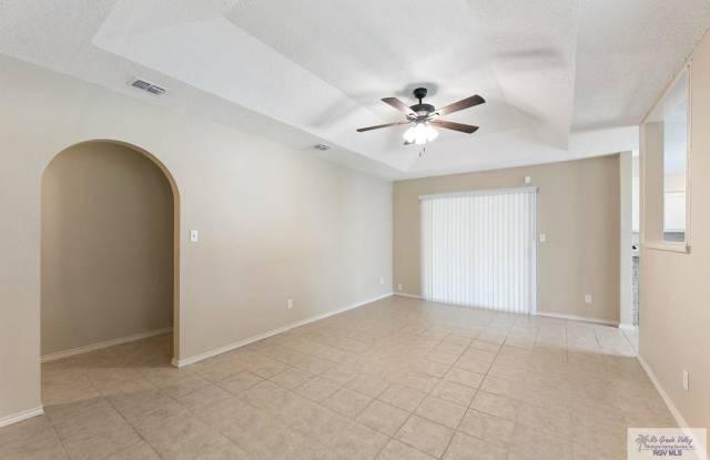 1317 S WILLOW Gallery 2