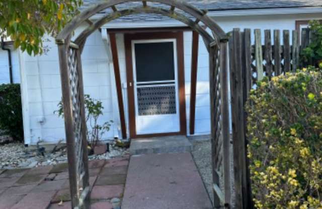 25386 Uvas Ct Cottage - 25386 Uvas Court, Fairview, CA 94541