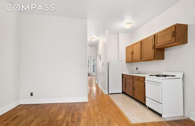 71 Gates Avenue - 71 Gates Avenue, Brooklyn, NY 11238