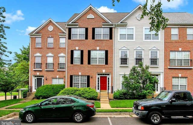 103 CAMERON PARKE COURT - 103 Cameron Park Court, Alexandria, VA 22304