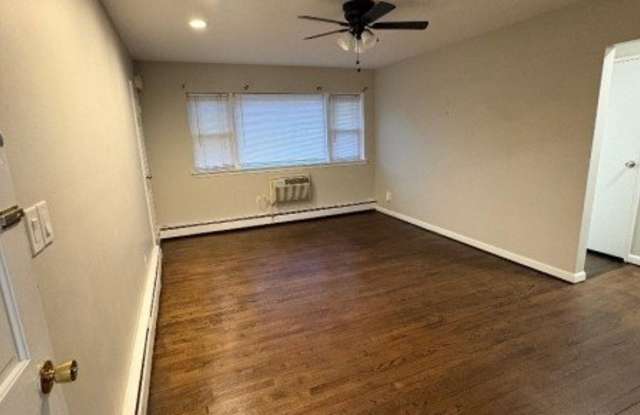 365 Bloomfield Ave photos photos