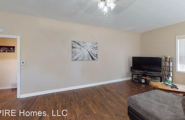 414 N. Green St. Gallery 2