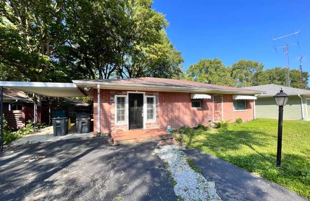 3 Bedroom Close to Campus: Special Offer - Receive $100 Credit for Parking Pass! photos photos