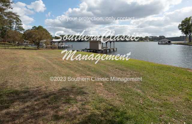 187 Lakeshore Cir Gallery 2
