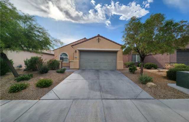 2421 Urrard Street photos photos