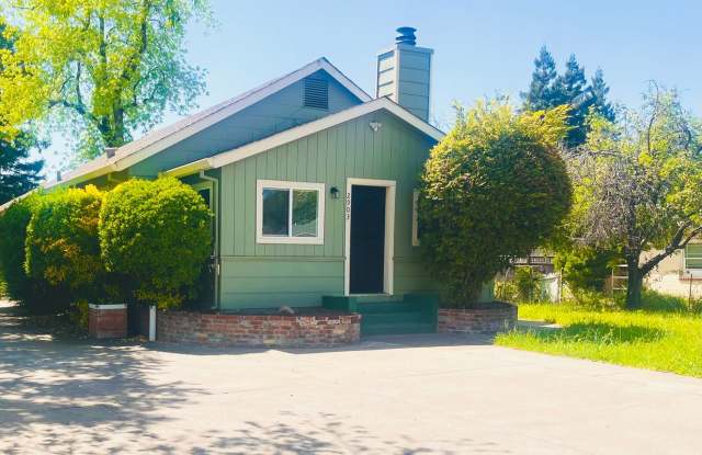3 Bedroom House, Available Now! photos photos