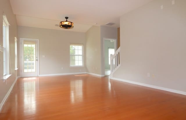 165 Dorothy Drive Gallery 4