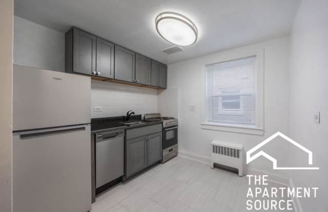 6709 North California Ave. photos photos