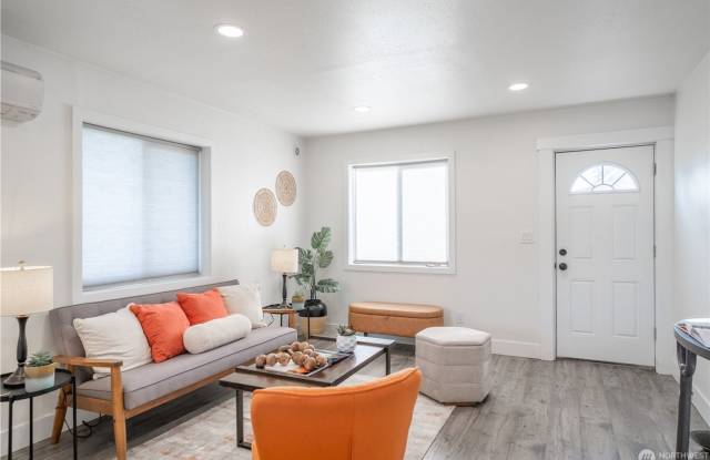 Cozy house close to amenities easy access to St Joe, Tacoma General photos photos