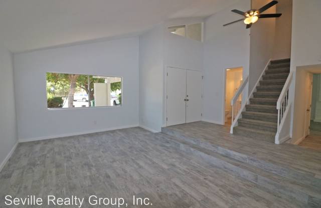 7837 Deerfield Street Gallery 3