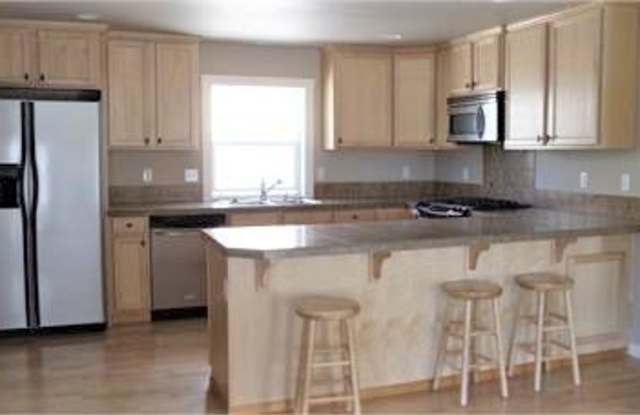 17518 12th Avenue Northeast - AUnit A Gallery 3
