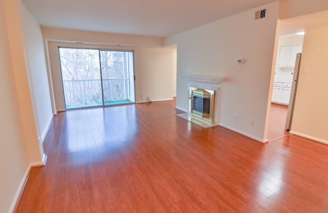 13 Pickering Court - 102Unit 102 Gallery 2
