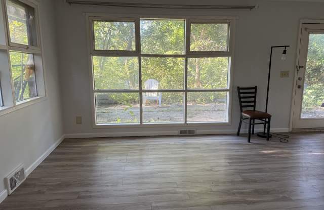 413 South Revena Boulevard - 413 Gallery 3