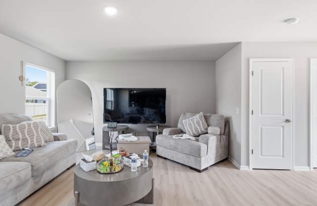 15185 Hanover Avenue Gallery 2