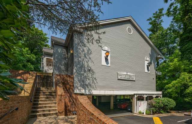 Luxurious 2 Bed 1 Bath Condo With Balcony In A Serene Community In Arlington photos photos