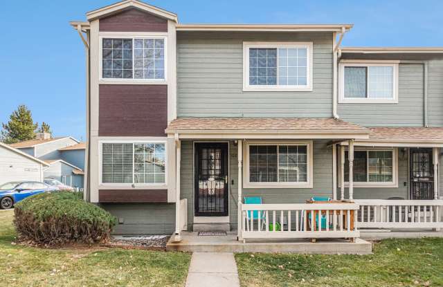 Fantastic Townhome Available in Thornton! - 10022 Quivas Street, Thornton, CO 80260