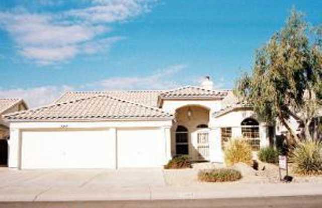 Stunning 3-bedroom 2-bathroom home! photos photos