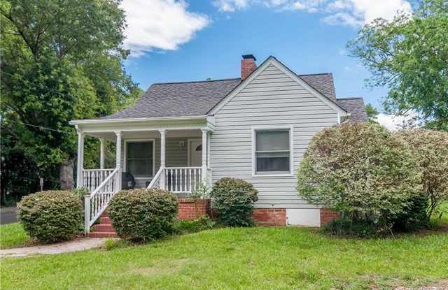 1954 Thurmond Place Gallery 2