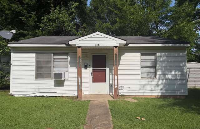 2317 Freewater Street photos photos
