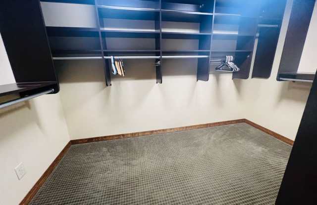 Rare Furnished 1 bedroom in Barndominium in Big Lake Gallery 2