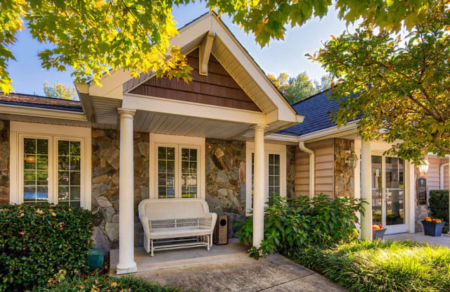Barrington Luxury Apartment Homes Gallery 2
