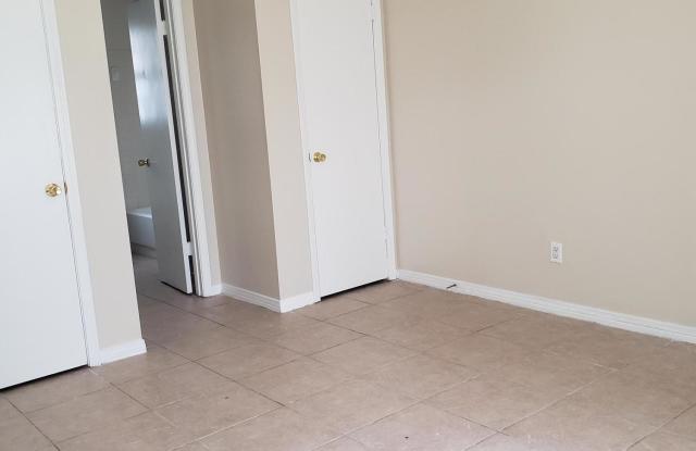 150 BEACH Drive Gallery 2