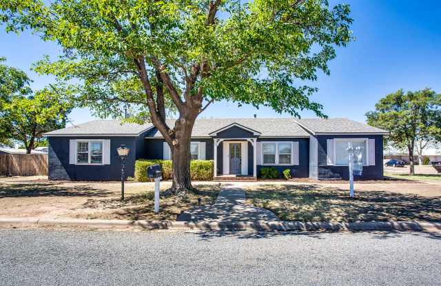 712 11th Street - 1 - 712 11th Street, Shallowater, TX 79363
