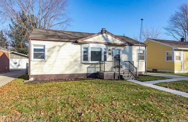 22705 RAYMOND Street - 22705 Raymond Street, St. Clair Shores, MI 48082