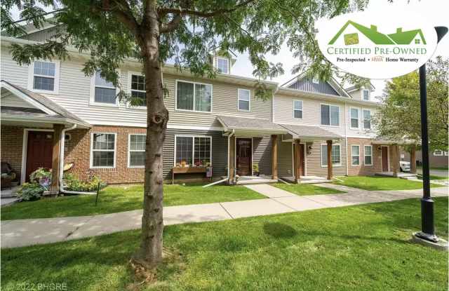 9055 Coneflower Drive - 9055 Coneflower Drive, West Des Moines, IA 50266