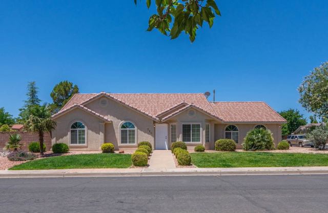 Lovely 3 Bedroom, 2 Bathroom home in Ivins Gallery 1