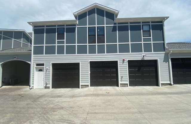 Bungalows on the Lake at Prairie Queen photos photos