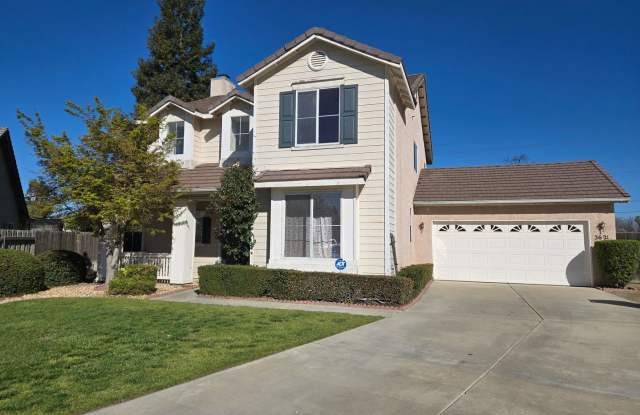 Available Now – 3 Bed, 3 Bath Home with Pool | $2,400/mo photos photos