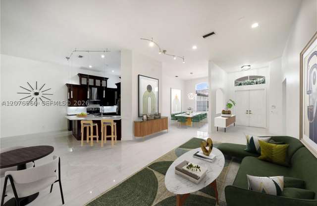 2527 Jardin Dr Gallery 2