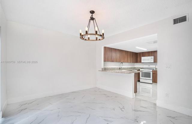 7074 SW 114th Pl photos photos