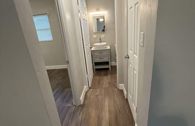 523 Oakland Rd , Unit B photos photos