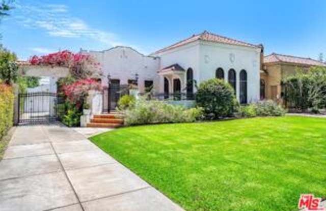 10736 Ashton Avenue - 10736 Ashton Avenue, Los Angeles, CA 90024